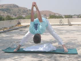 Anto_-Karmasana-mini Anto_-Karmasana-mini