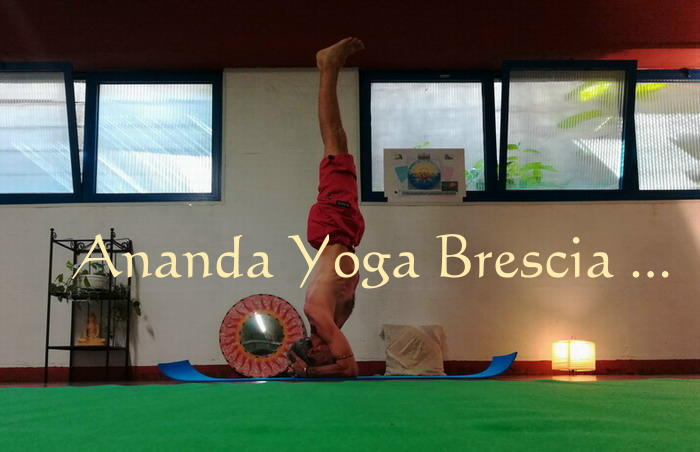 Anto_Sirshasana18-miniOMscrittaAY