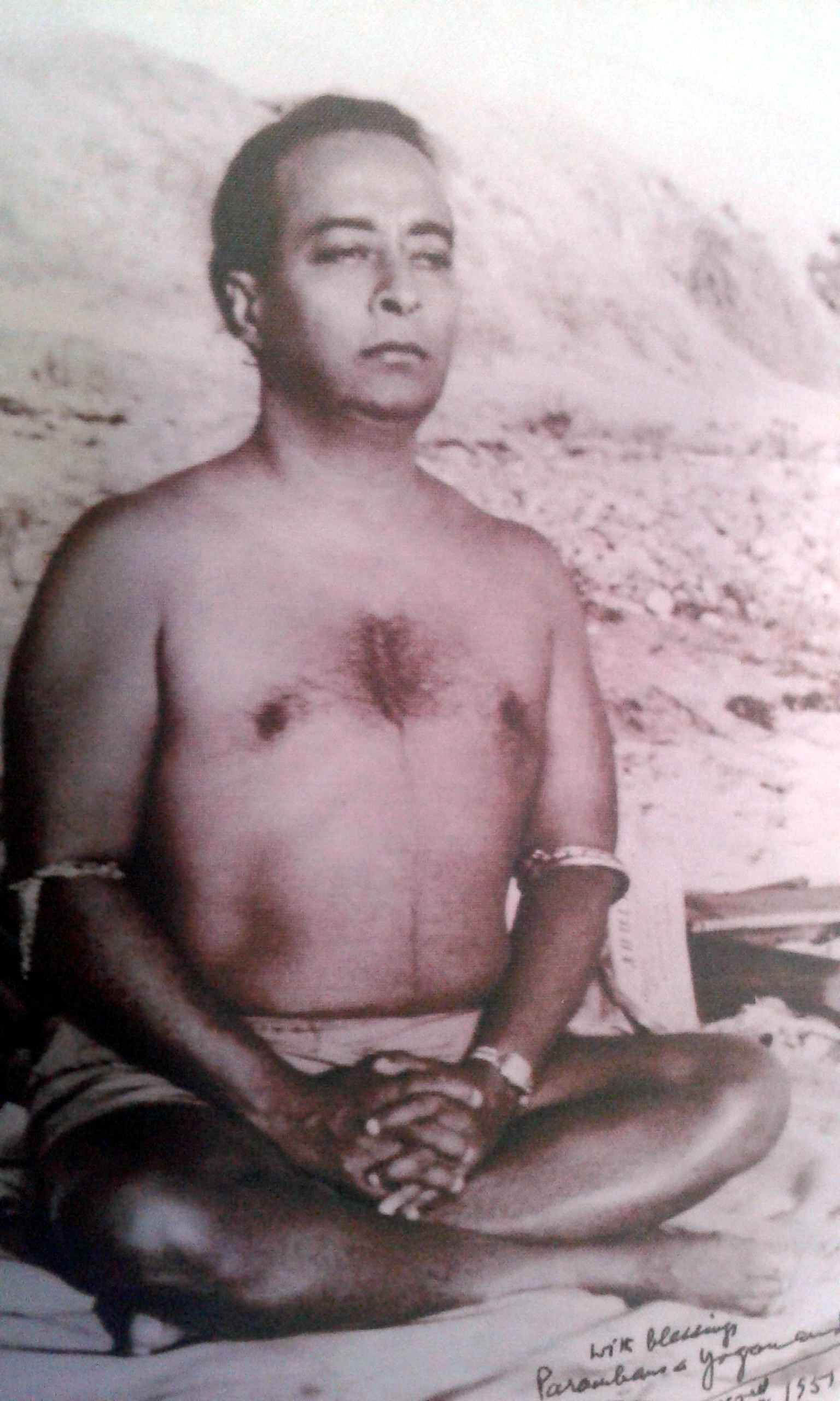 Yogananda_spiaggia