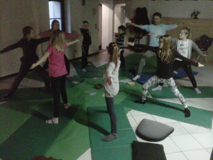 yoga_bimbi_Anto2016bMINI